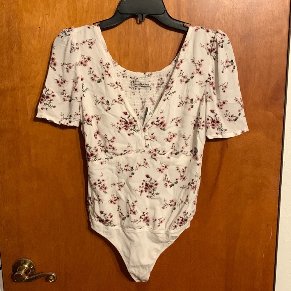 Abercrombie Floral Bodysuit - Picture 1 of 2